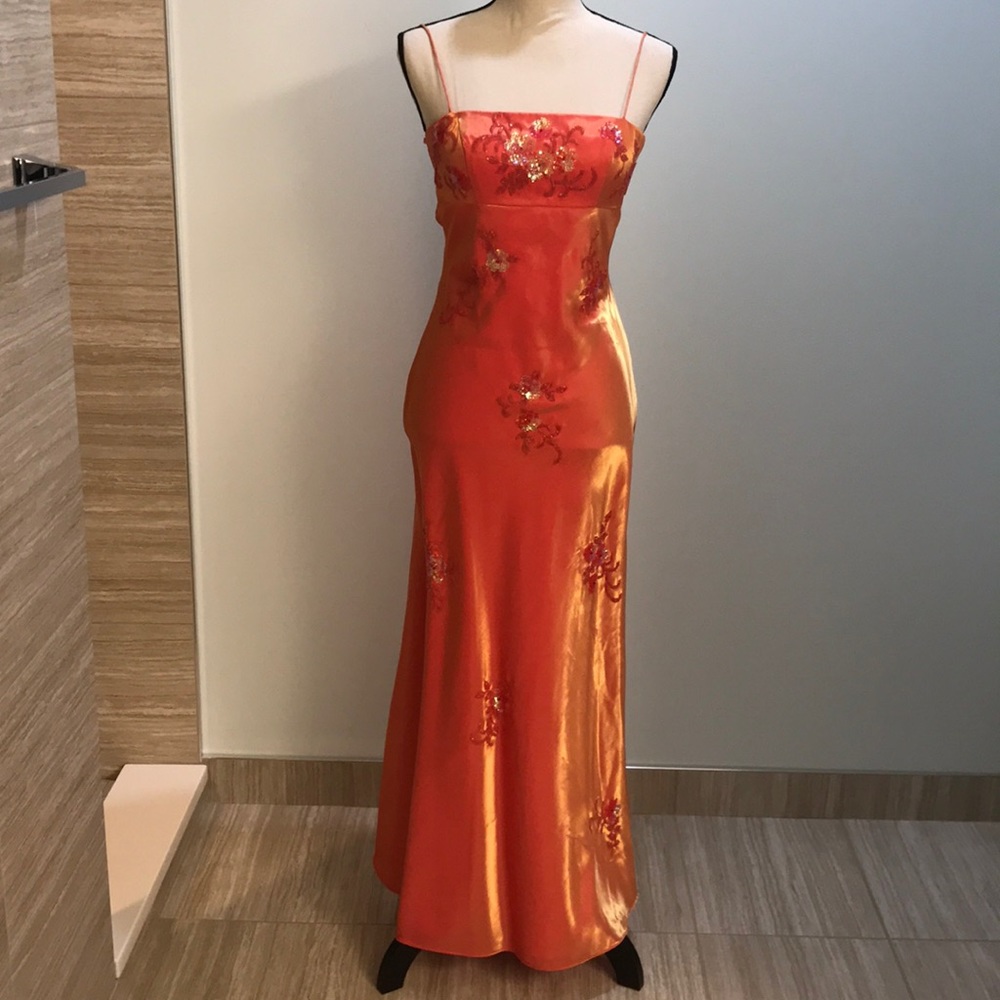 Cache Formal Prom